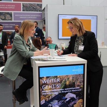 Großes Interesse an der REGIONALE auf der polis Convention 2024 in Düsseldorf 